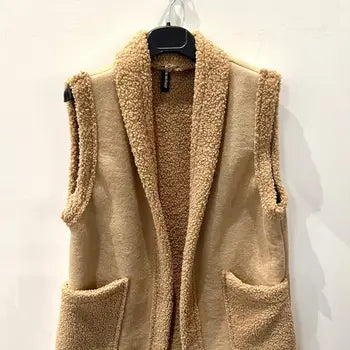 loowie plush vest