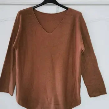 loowie v- neck sweater